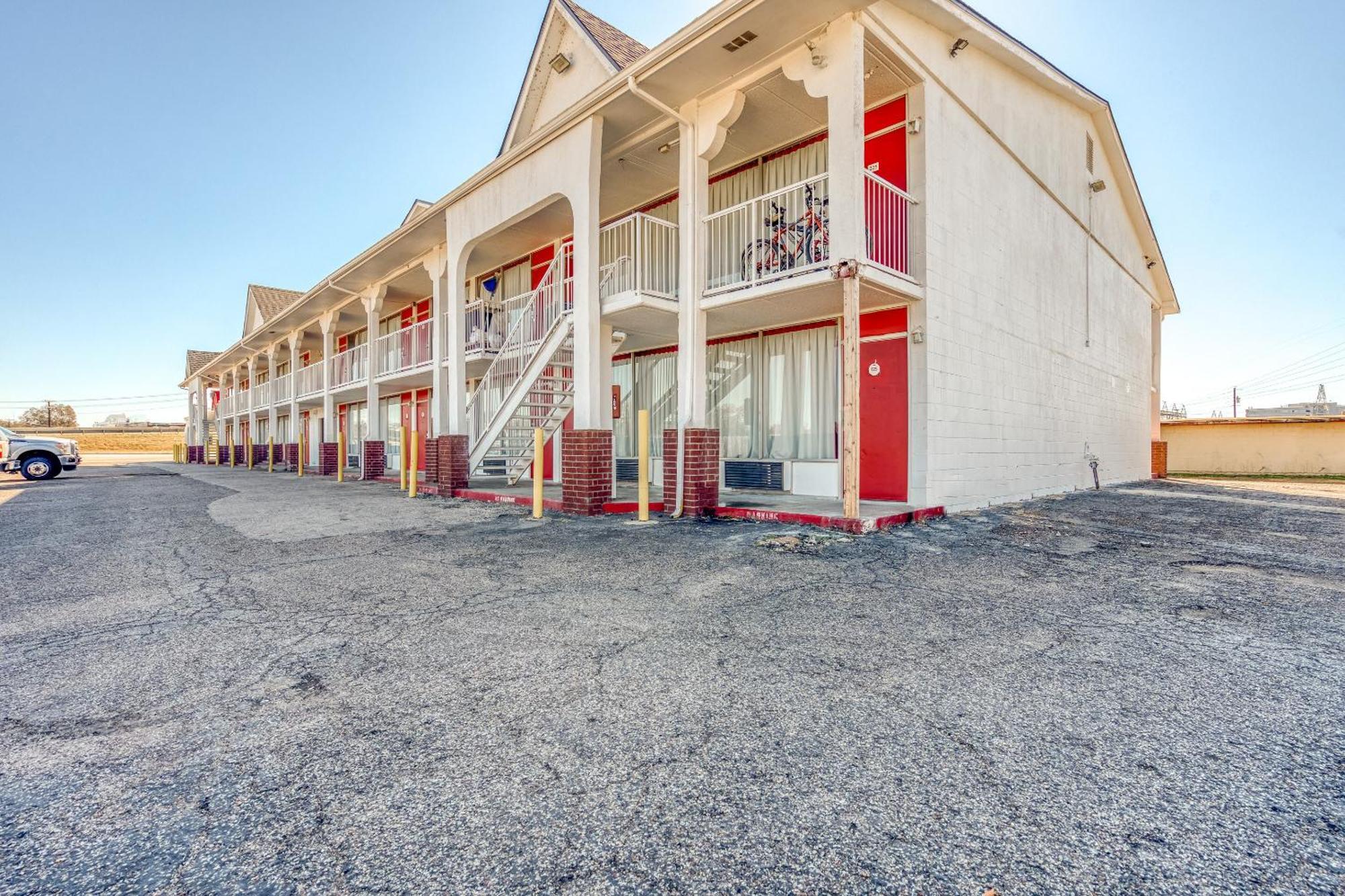 Oyo Hotel Waco University Area I-35 Экстерьер фото