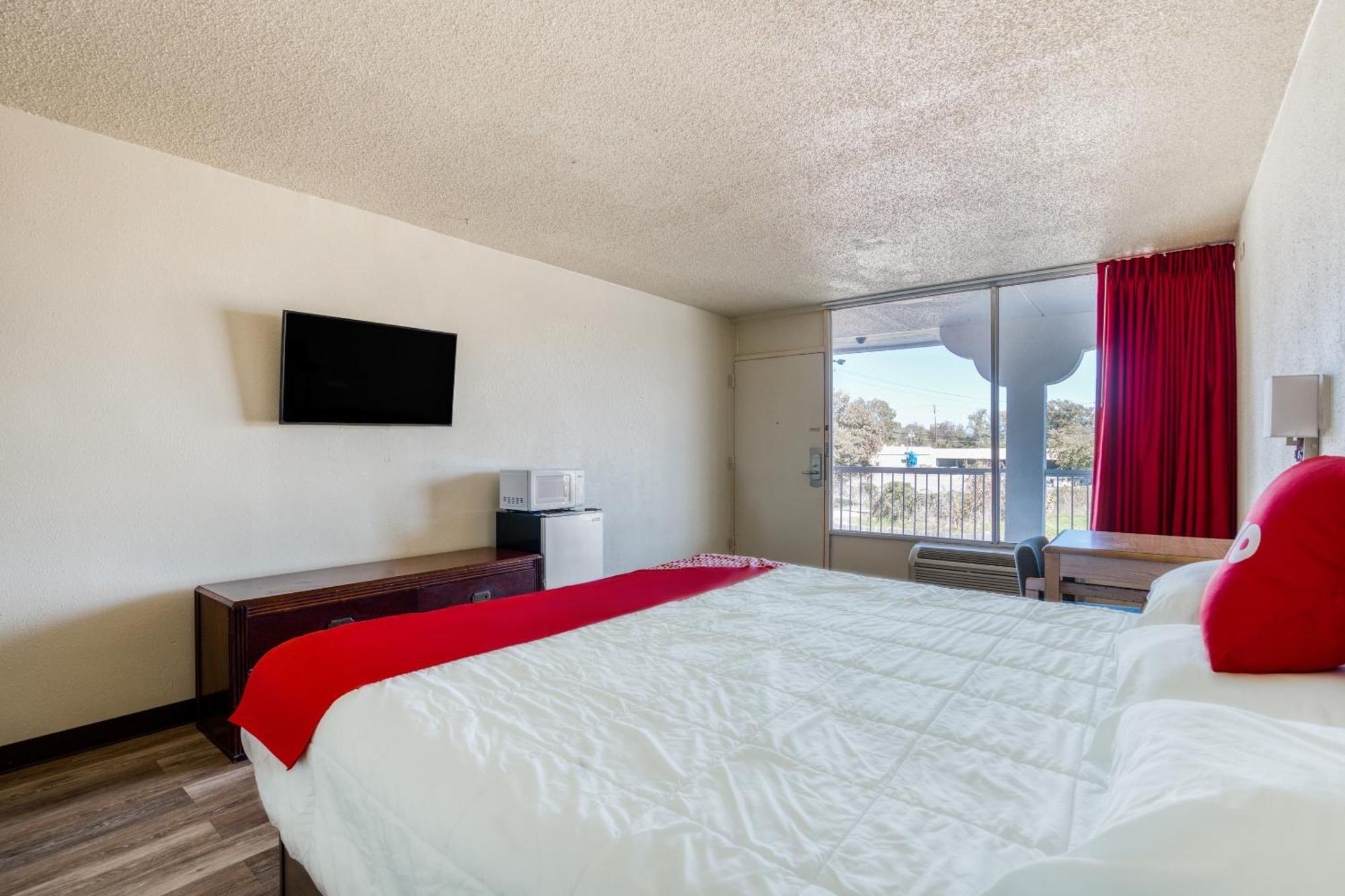 Oyo Hotel Waco University Area I-35 Экстерьер фото