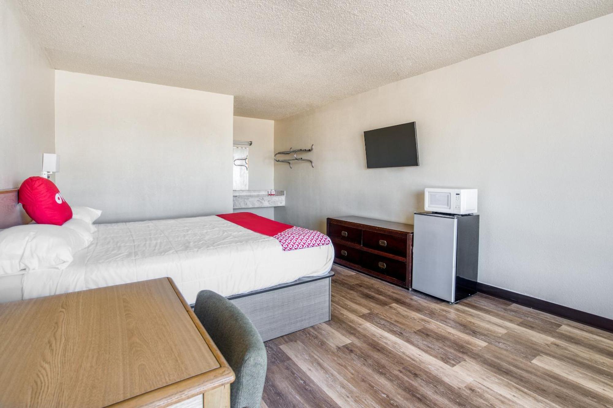 Oyo Hotel Waco University Area I-35 Экстерьер фото